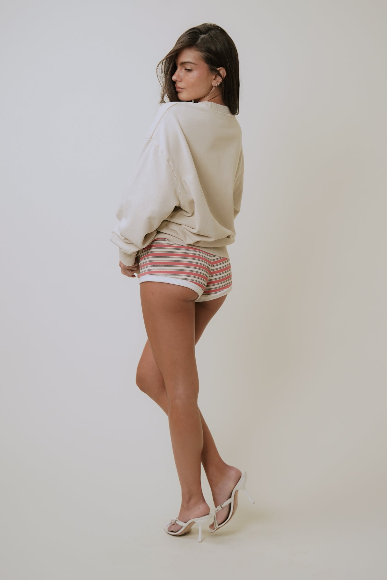 LAMB SWEATSHIRT - OATMILK