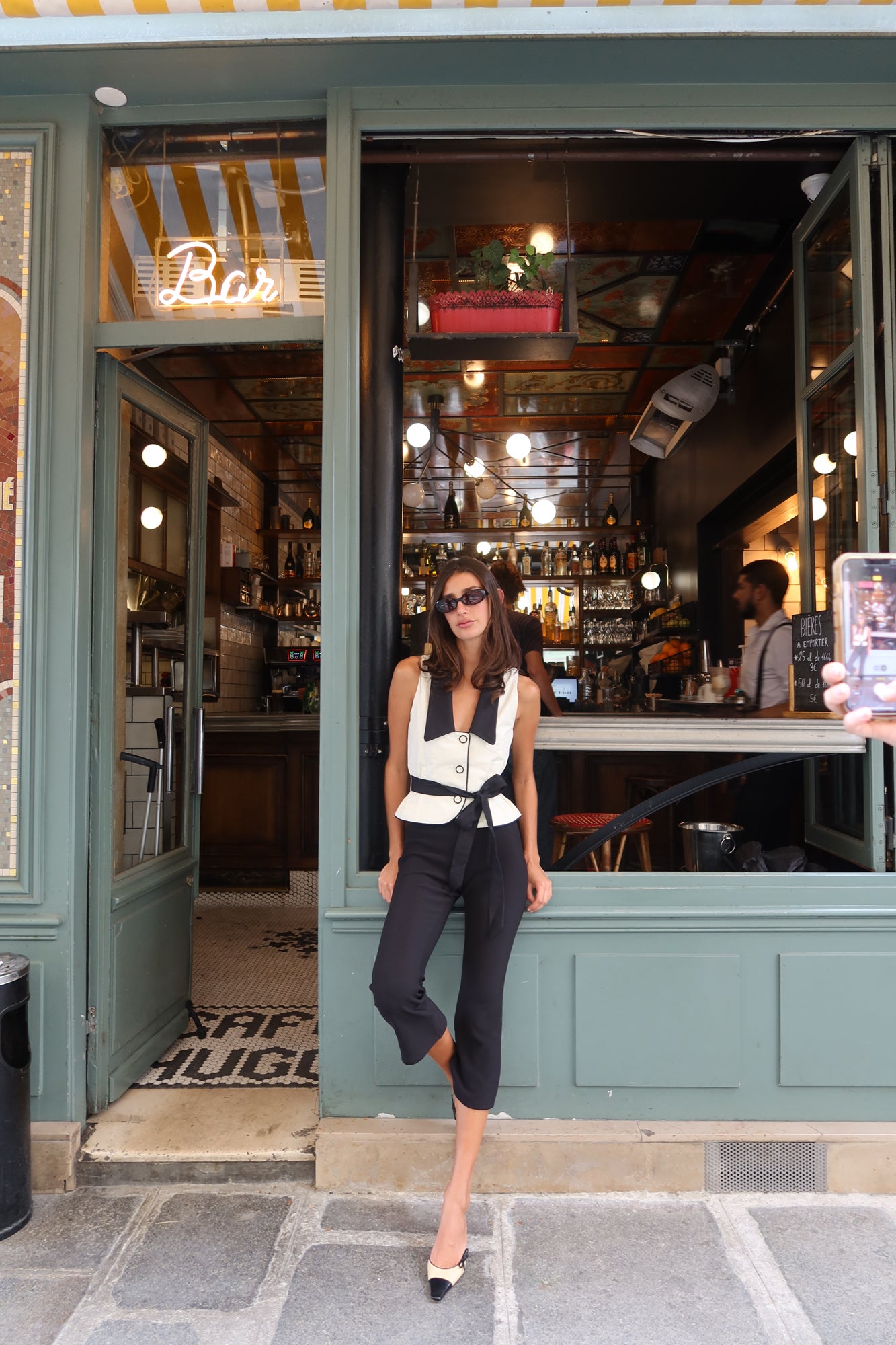 【I AM MARI】Capri Cotton Biker Half Slit Pants MARIE CAPRI - NOIR W/ WHITE EMBROIDERY – Fait Par Foutch