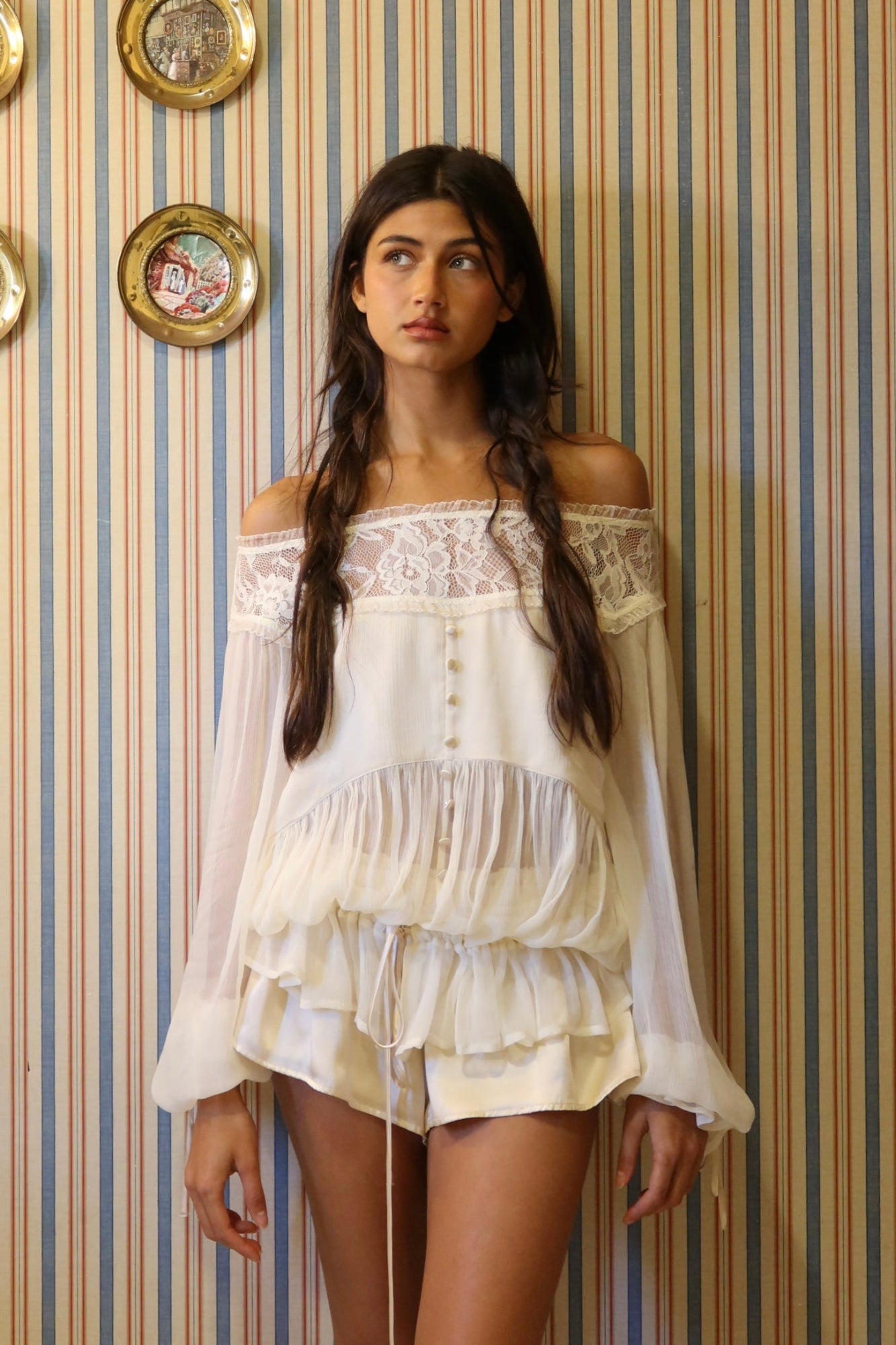 mool Lace sheer top with frill ESTHE 完売品 mool Lace sheer top with frill ESTHE 完売品の通販はau PAY